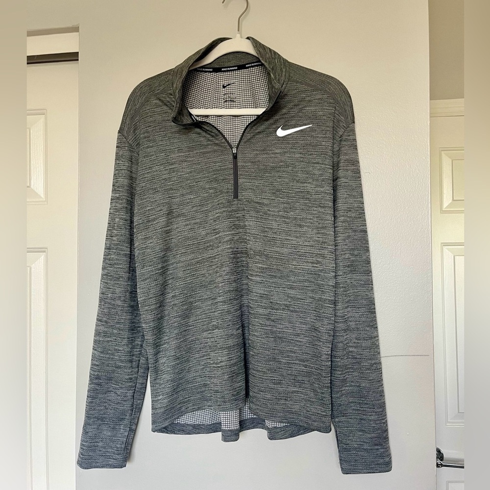 Men’s Medium Nike Lightweight 1/2 Zip Dri-Fit Pullover Heather Grey